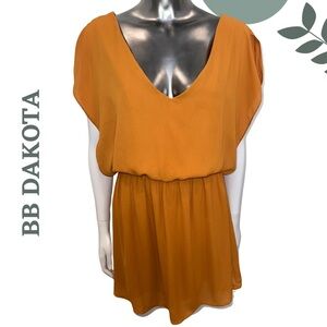 BB Dakota V-Neck Short Sleeve Mini Dress  Elastic Waist Burnt Orange Medium